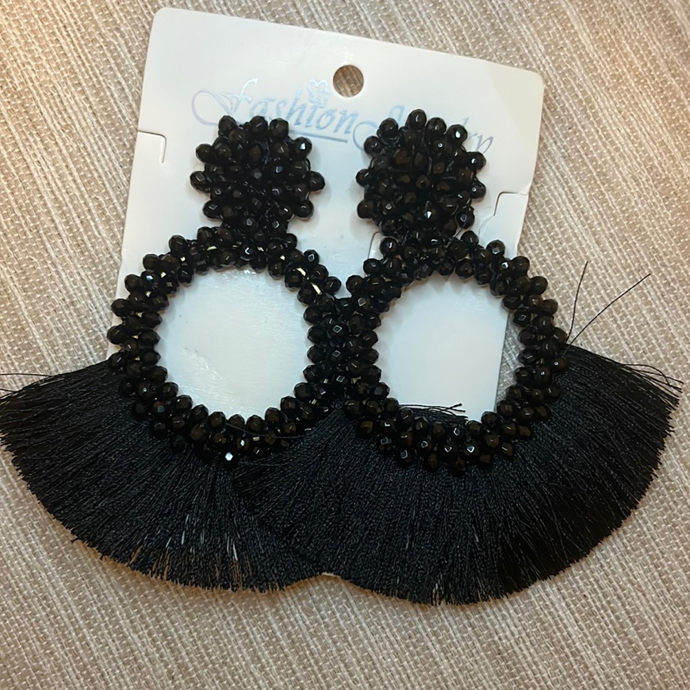 Weaving Beads Hoop with Cotton Threads Tassel Design